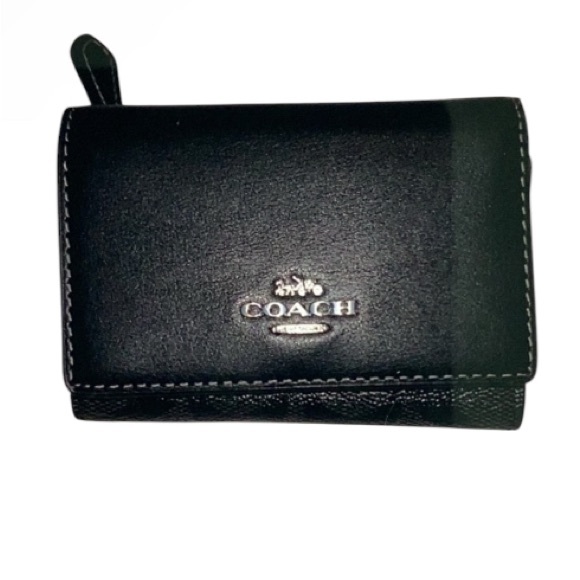 Coach Handbags - Coach NWOT Leather Micro Wallet